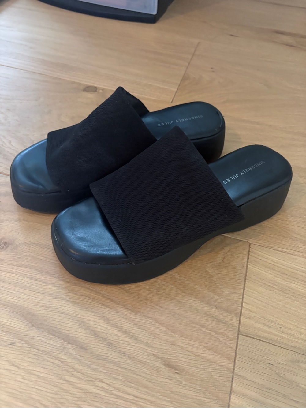 Sincerly Jules Black Platform Slide Mules